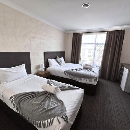 Prince Of Wales Hotel, Банбери Экстерьер фото
