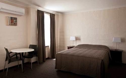Prince Of Wales Hotel, Банбери Экстерьер фото